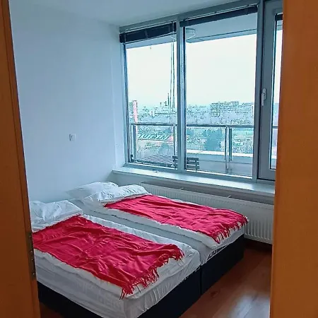 Skyline View - 15th Floor Bliss Apartment Bratislava