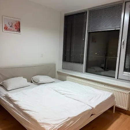 Skyline View - 15th Floor Bliss * Μπρατισλάβα