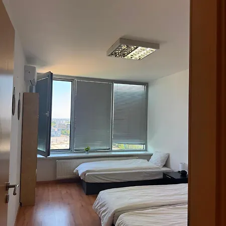 Skyline View - 15th Floor Bliss * 브라티슬라바