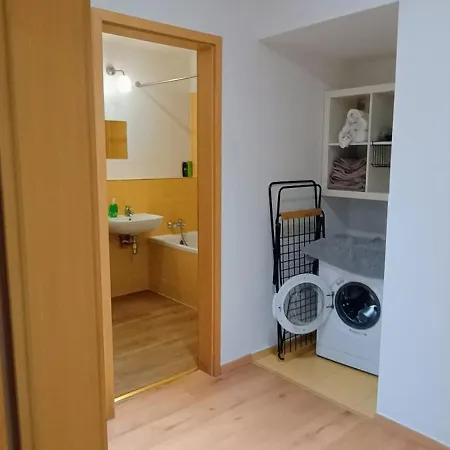 Skyline View - 15th Floor Bliss ברטיסלאבה